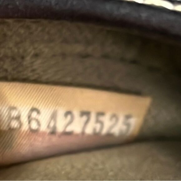 Dooney & Bourke Flap “DB” Wallet Wristlet- approx 6.5”/4.25”/1.25” - Picture 13 of 16